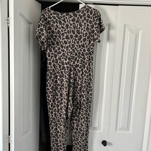 Smash and Tess Sunday Romper ~ Lexi Leopard - Picture 1 of 4